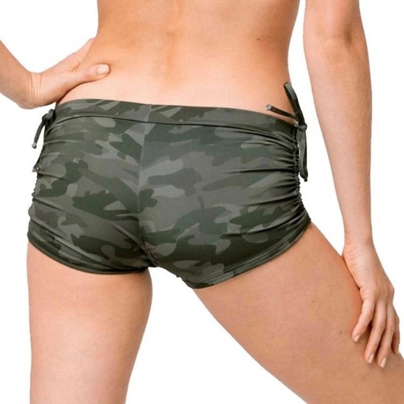 onzie side string yoga shorts